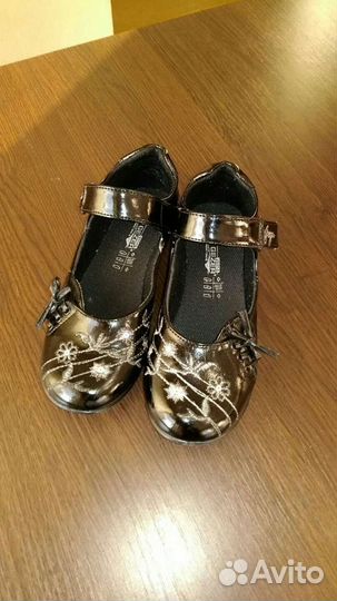 Туфли для девочки 32