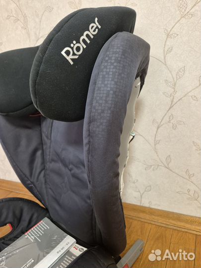 Детское автокресло britax romer kidfix 15 до 36 кг