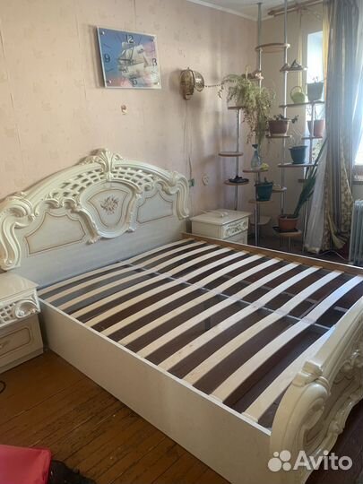 Спальный гарнитур бу