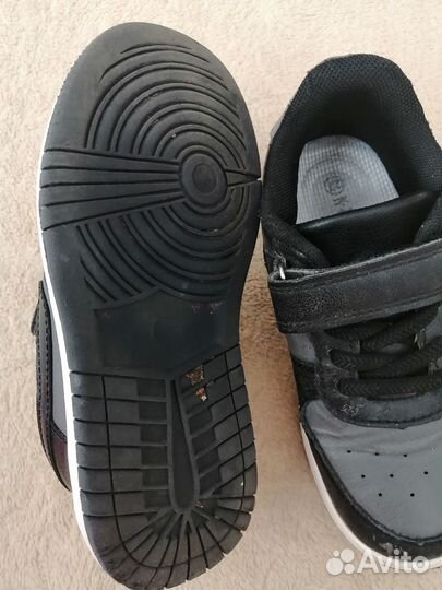 Кроссовки р 27