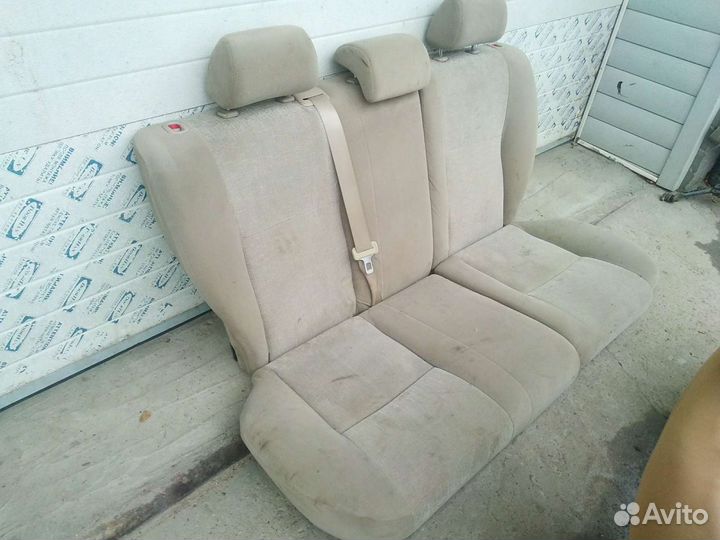 Сиденье Тойота Королла E 120