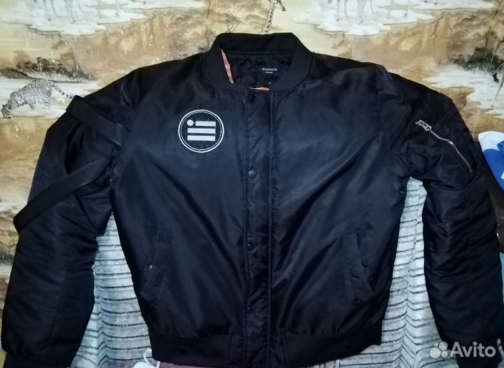 Бомбер Магнум