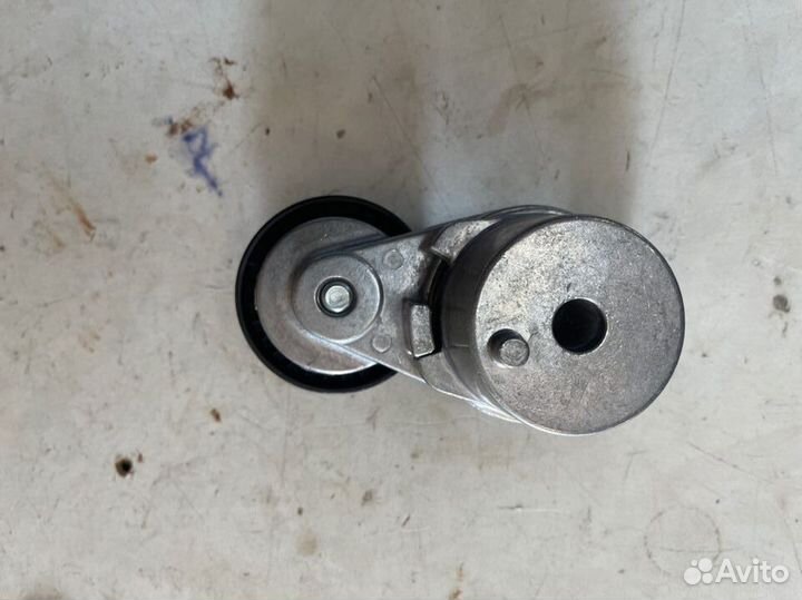 Ролик натяжной генератора Поло Джетта Пассат Гольф