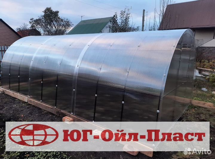 Теплица с поликарбонатом