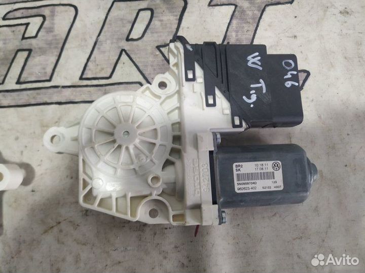 Моторчики стеклоподъемников Volkswagen Tiguan 1