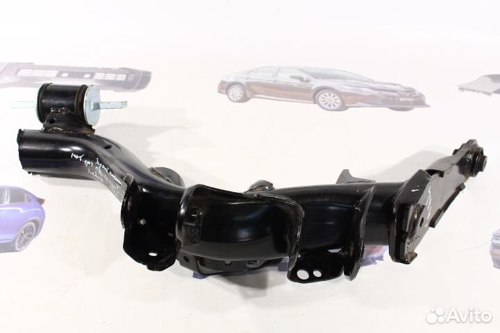 Рычаг задний левый Honda Cr-V 4