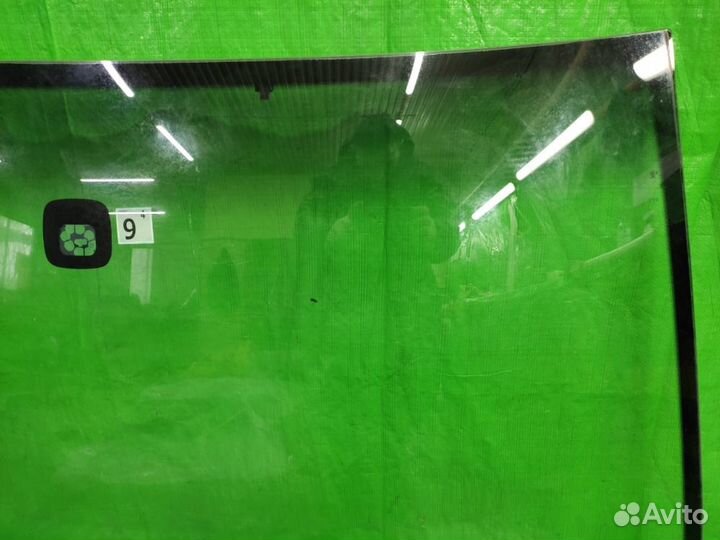 Стекло лобовое Volkswagen Touareg 2002-2010