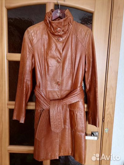 Кожаный плащ