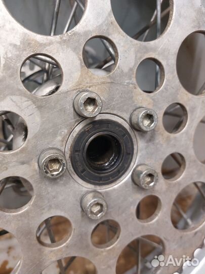 Заднее колесо для кроссового мотоцикла