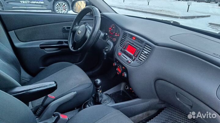 Kia Rio 1.4 МТ, 2011, 277 440 км