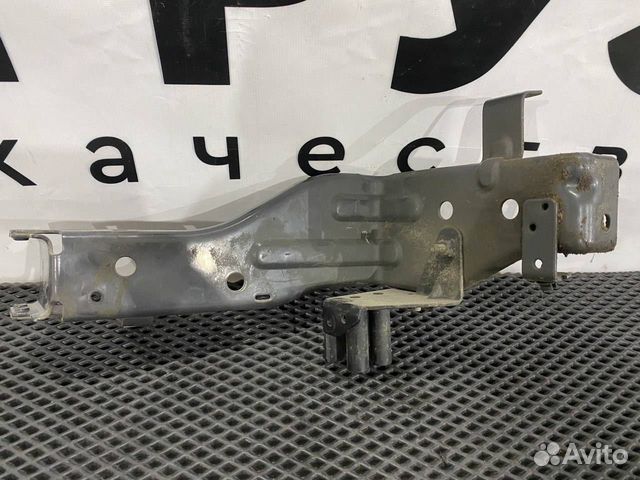 Крепление фары (кронштейн фары) правой Volvo FH4