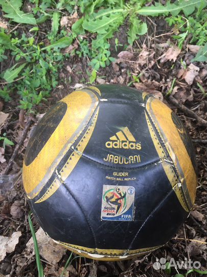 Футбольный мяч adidas jabulani