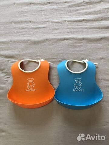 Нагрудник для кормления Baby Bjorn