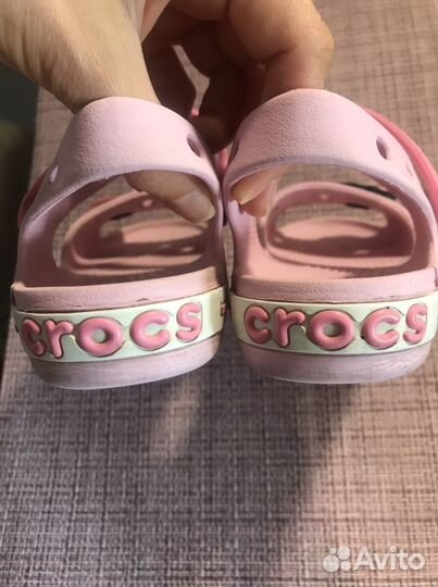 Сандали crocs для девочки