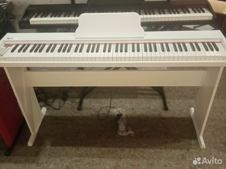 Пианино Цифровые на Стойке с Педалью