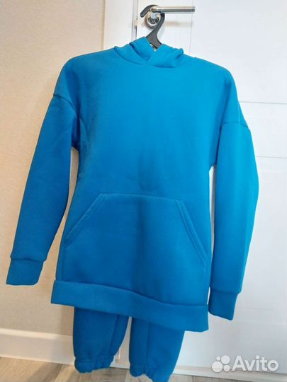 Спортивный костюм с начесом женский