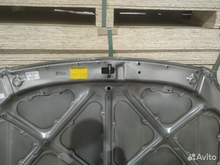 Передний капот Тойота Авенсис т250