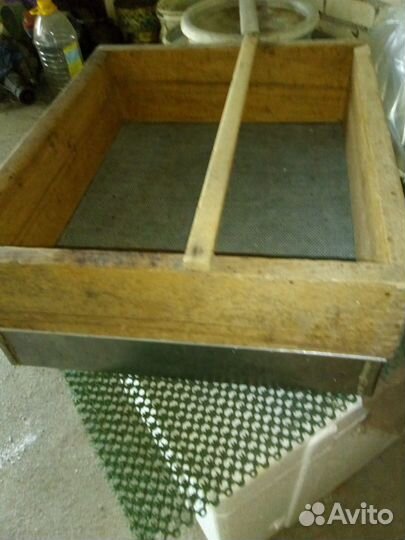 Бак-поддон для срезки рамок