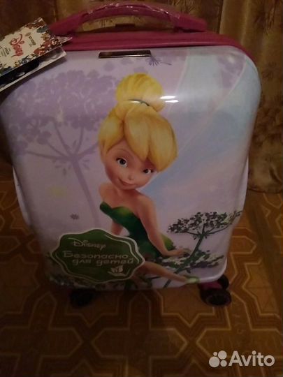 Продаю чемодан детский Дисней пластик новый