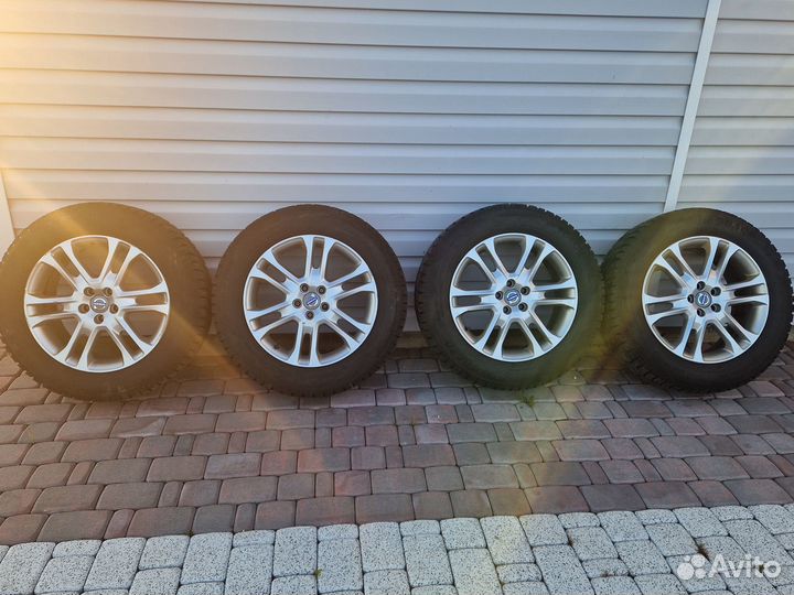 Колеса зимние в сборе R18
