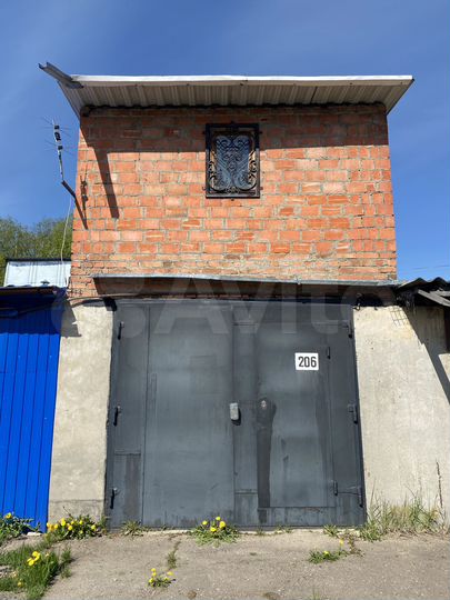Гараж, > 30 м²