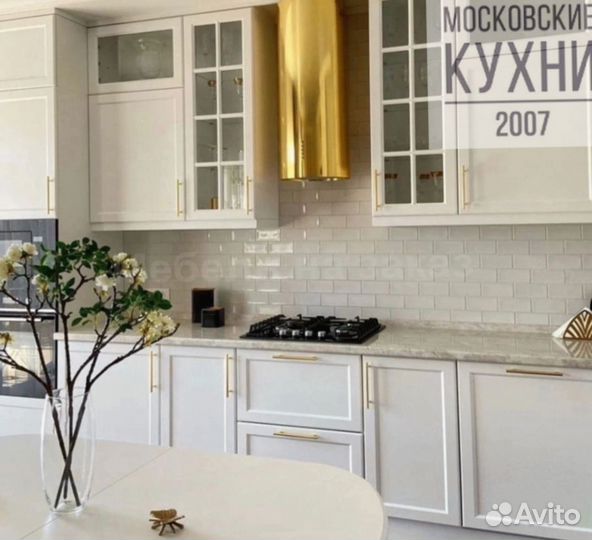 Кухонный гарнитур угловой