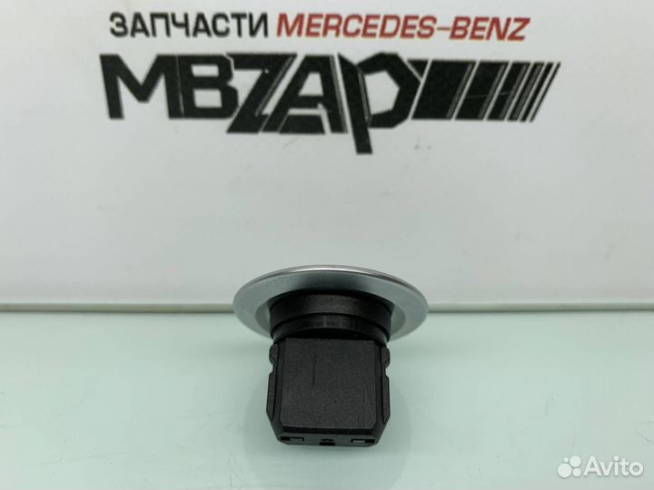 Кнопка запуска двигателя Mercedes W222 S 222