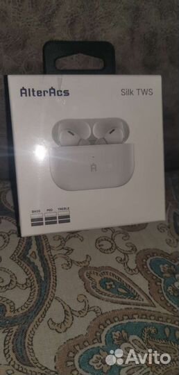 Беспроводные наушники новые