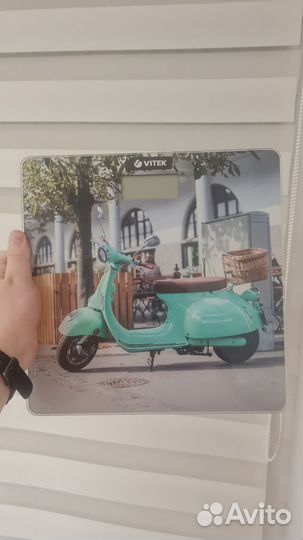 Весы напольные vitek VT-8082 бу