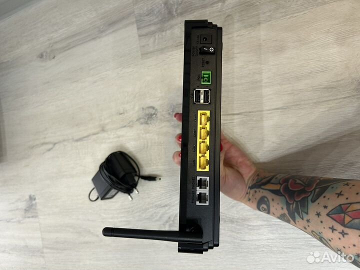 Роутер D-link DPN-R5402