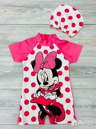 Купальный костюм с шапочкой для девочки