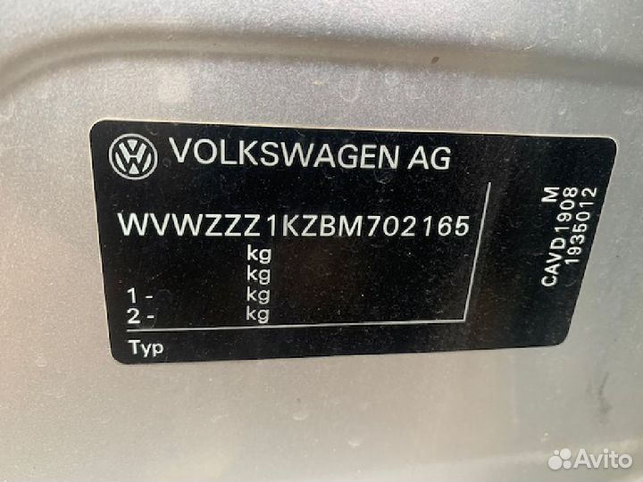 Кожух рулевой колонки на Volkswagen Golf V 1KZ