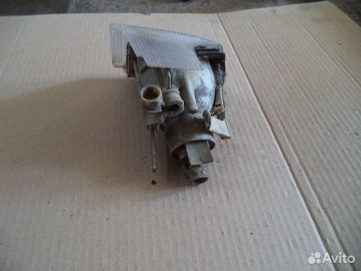 Поворотник правый Alfa Romeo 155