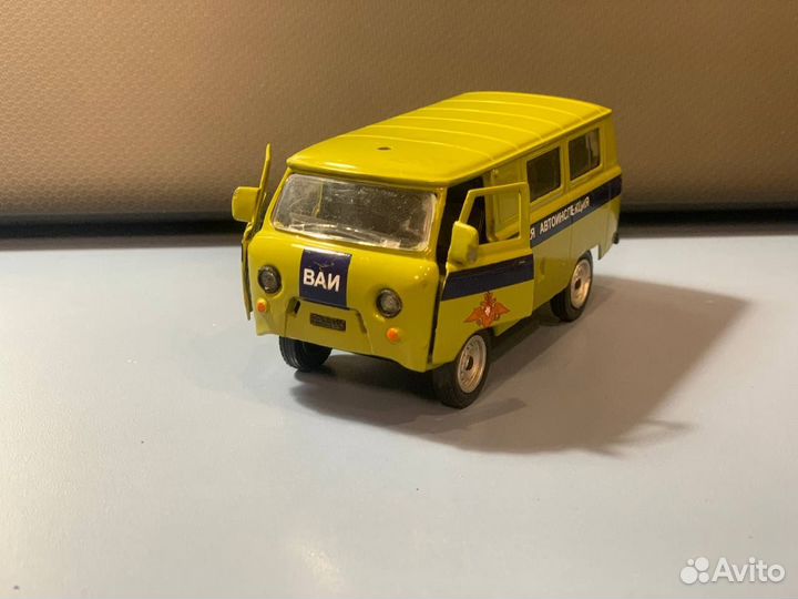 УАЗ -39625 (Буханка ) 1:43