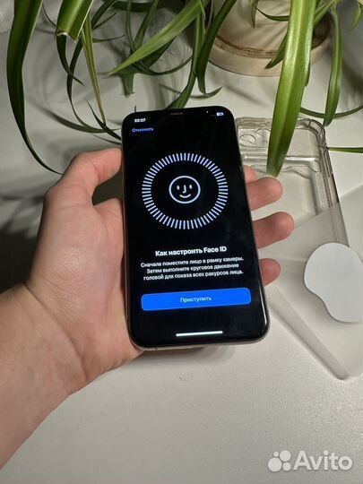 iPhone 11 Pro, 64 ГБ
