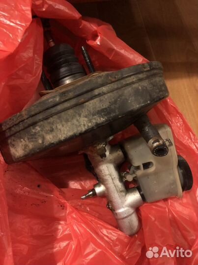 Главный тормозной цилиндр Mazda 626 GE