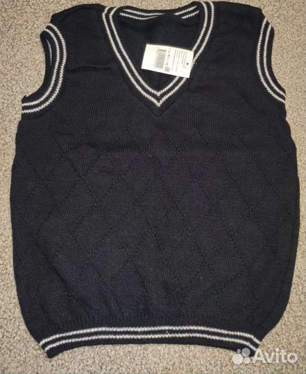 Жилетка для мальчика или девочки ручной работы