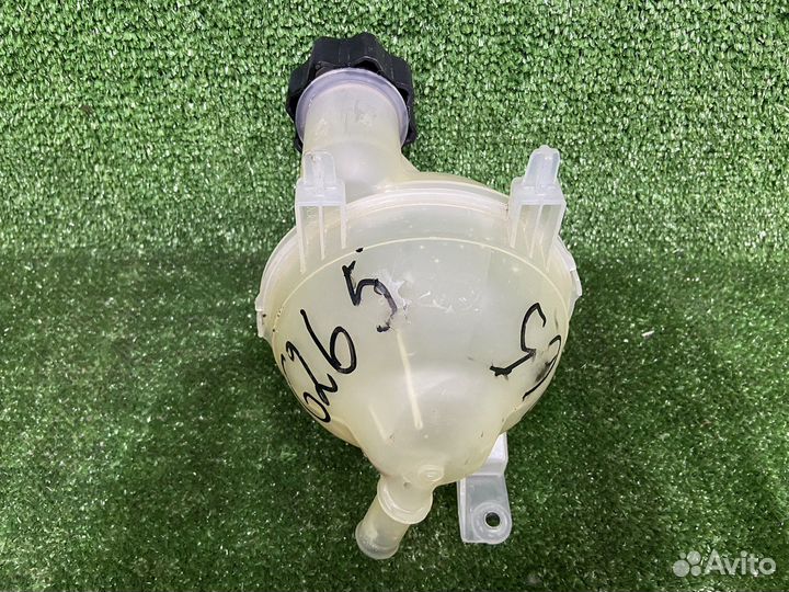 Расширительный бачок Peugeot 308