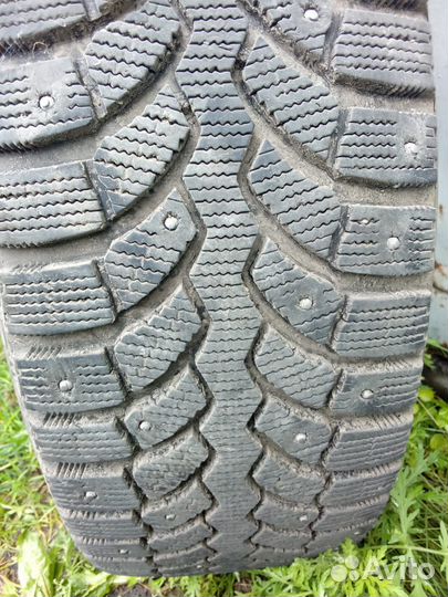 Bridgestone Blizzak Spike-01 195/65 R15