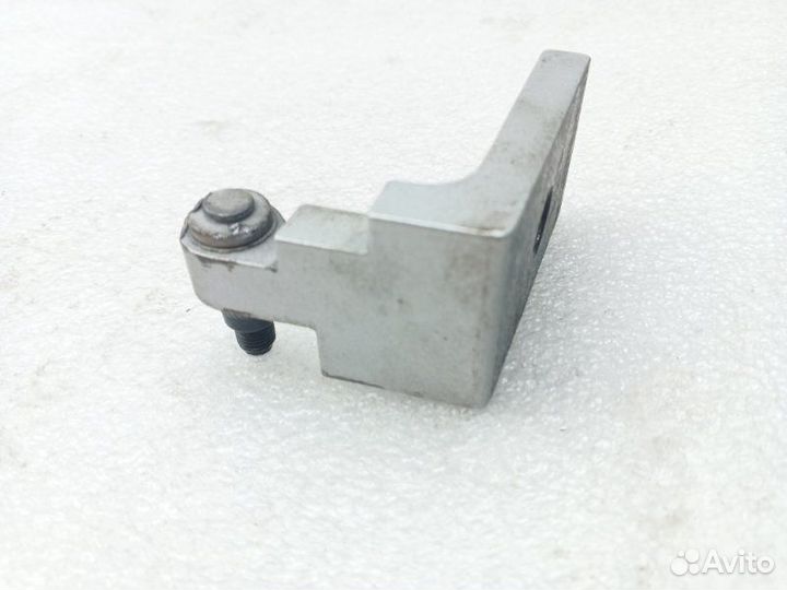 Петля двери передняя правая Bmw X5 E70 N52B30 2008