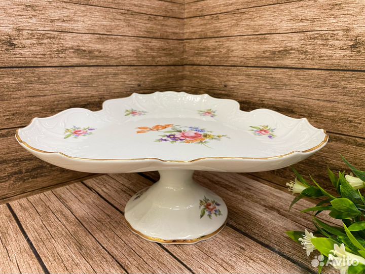 Поднос треугольный н/н 