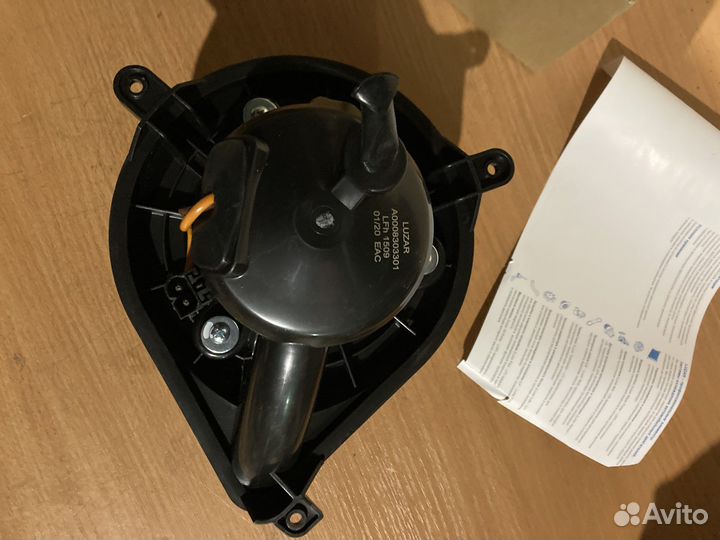 Mercedes-benz Sprinter мотор печки