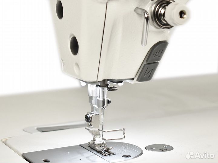 Промышленная швейная машина Aurora H1 со столом