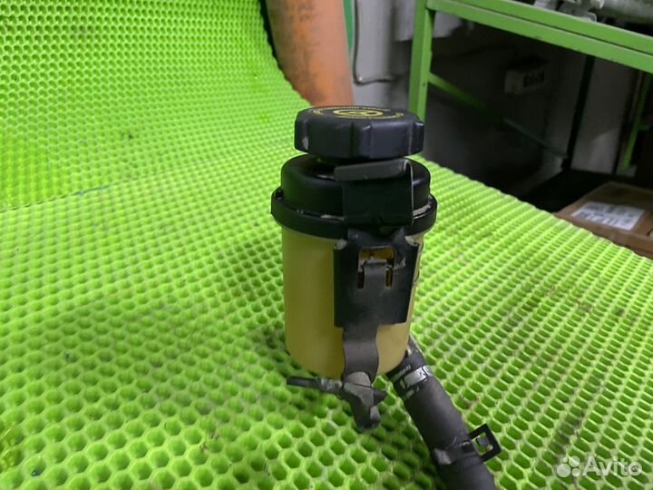 Бачок гидроусилителя Ford Mondeo 4 2007-2015