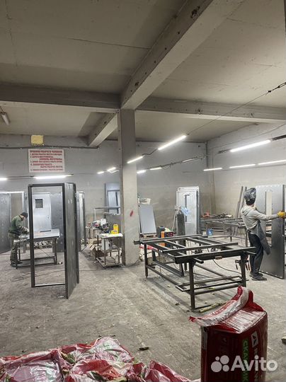 Двери тамбурные, подъездные