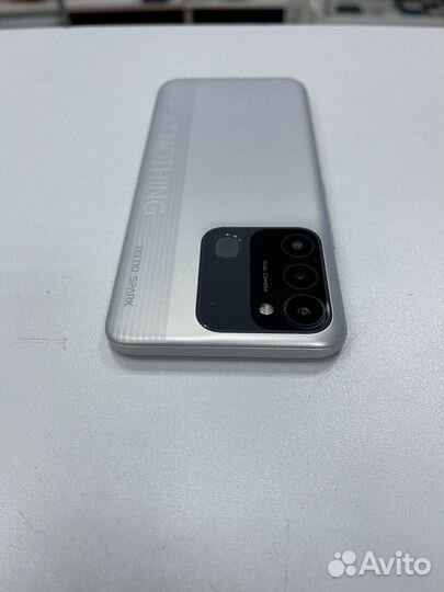 Смартфон Tecno Spark 8C 4/64 гб 6.6