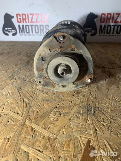 Стойка подвески левая Volkswagen Golf 1K BSE 2008