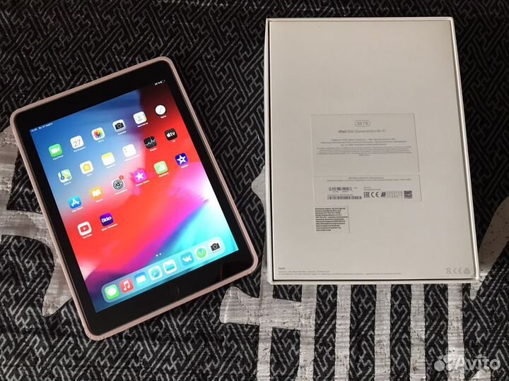 iPad 6 поколения, Wi-Fi. Модель А1893