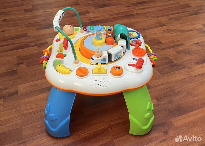 Игровой центр, игровой столик