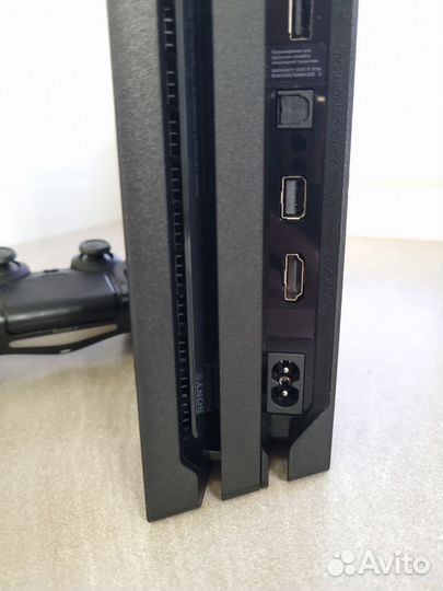Sony playstation 4 pro 1tb